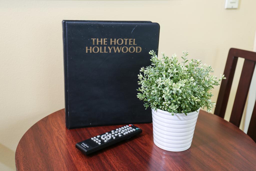 The Hotel Hollywood Los Angeles Room photo